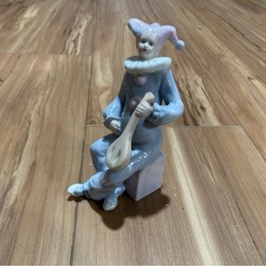Vintage Russ Berrie Clown Figurine With Mandolin~Pastel Porcelain